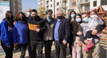 Ministro Montes encabeza visita de obras y entrega de viviendas en comunas de región de Valparaíso