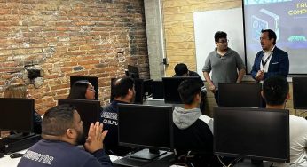 Estudiantes de Ingeniería Informática de Duoc UC Sede Valparaíso dictaron taller de alfabetización digital a Bomberos de Belloto
