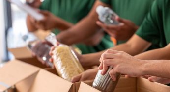 PUCV realiza voluntariados y entrega ayudas a damnificados por incendios