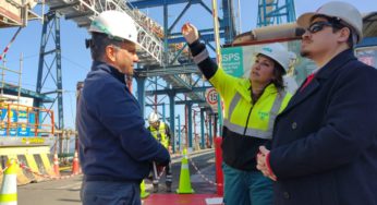 Delegado Cáceres constató el avance de la instalación de cintas tubulares en Puerto Ventanas